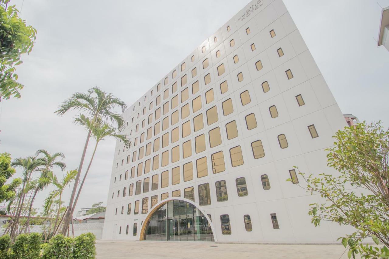 Justice Hotel Bangkok Luaran gambar