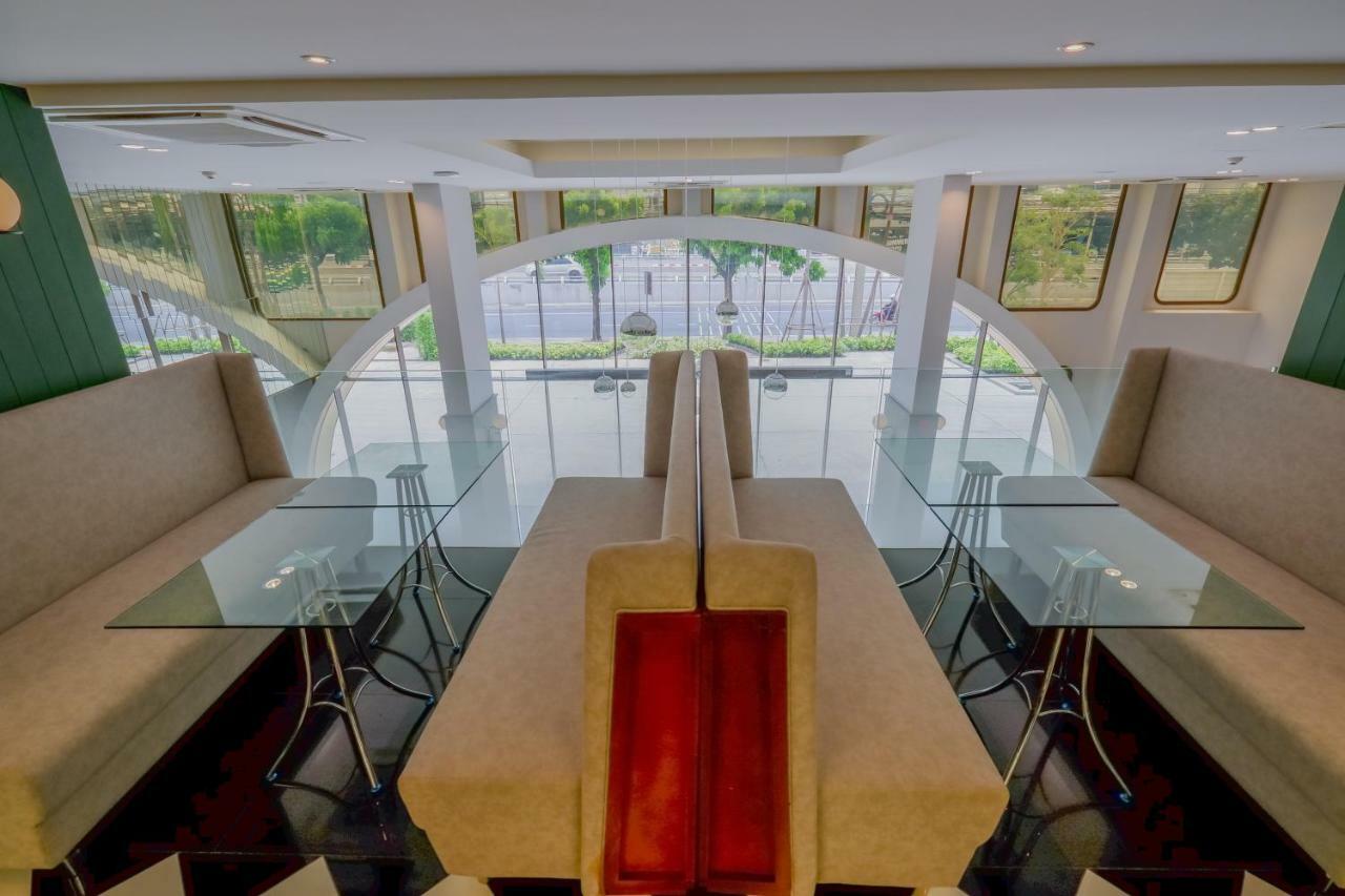 Justice Hotel Bangkok Luaran gambar