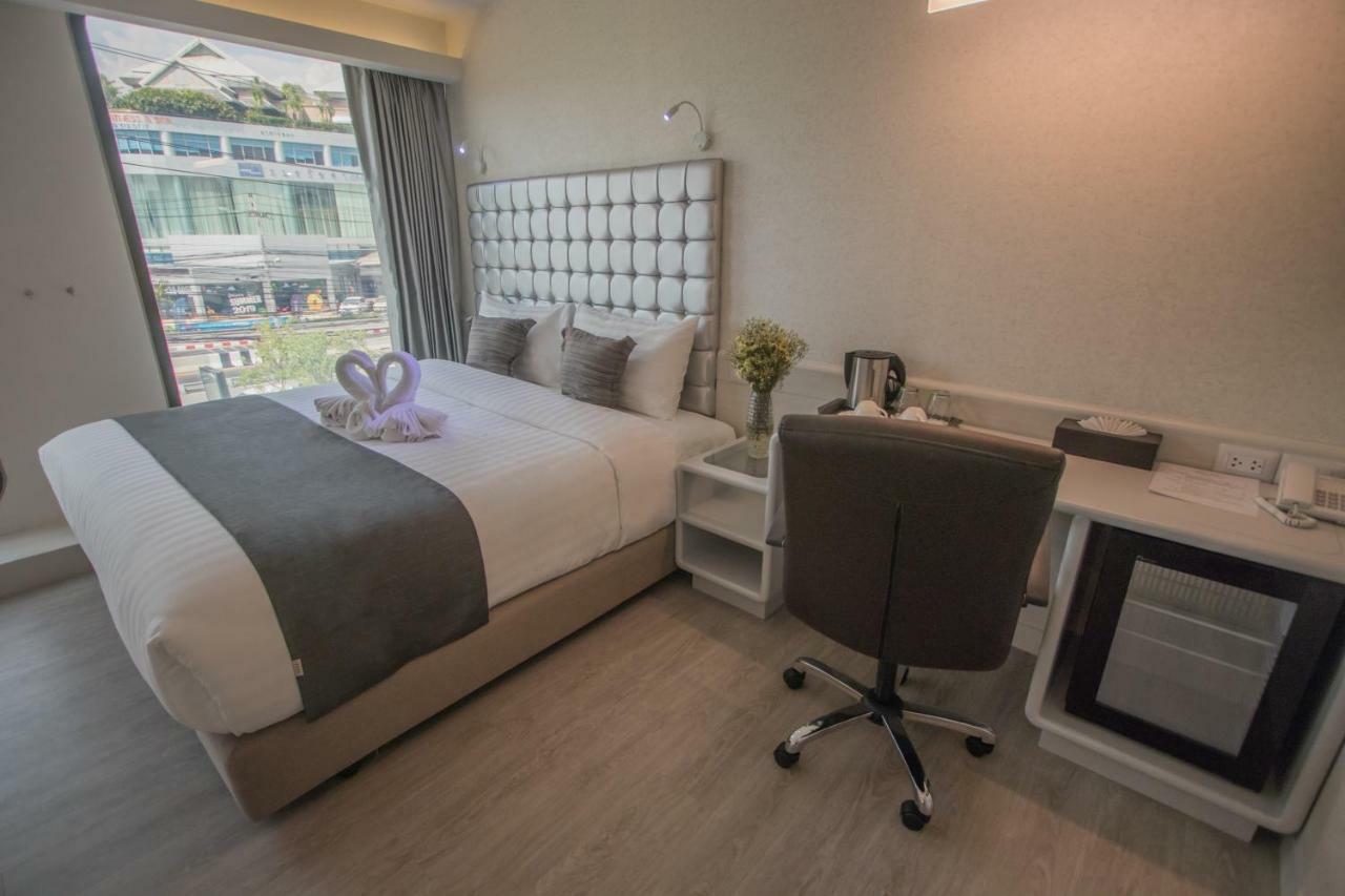 Justice Hotel Bangkok Luaran gambar